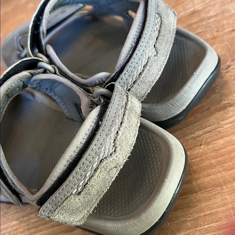 Teva Sandals US 9‎ EU 42 Gray - Picture 11 of 12